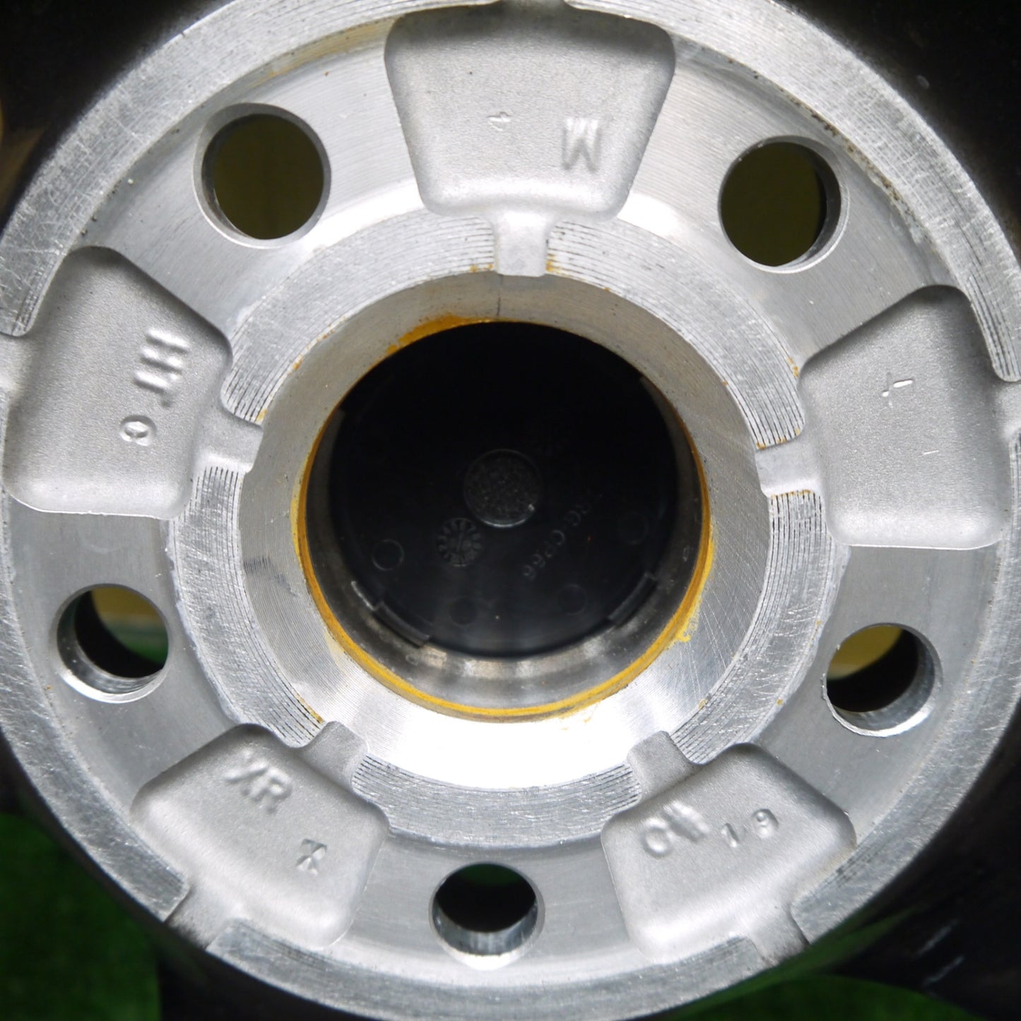 新車外し★VW ワーゲン ゴルフ8  R-LINE 純正 ホイール 18インチ 18×7.5J エンブレム BIASSO PCD112/5H★5120802Hホ