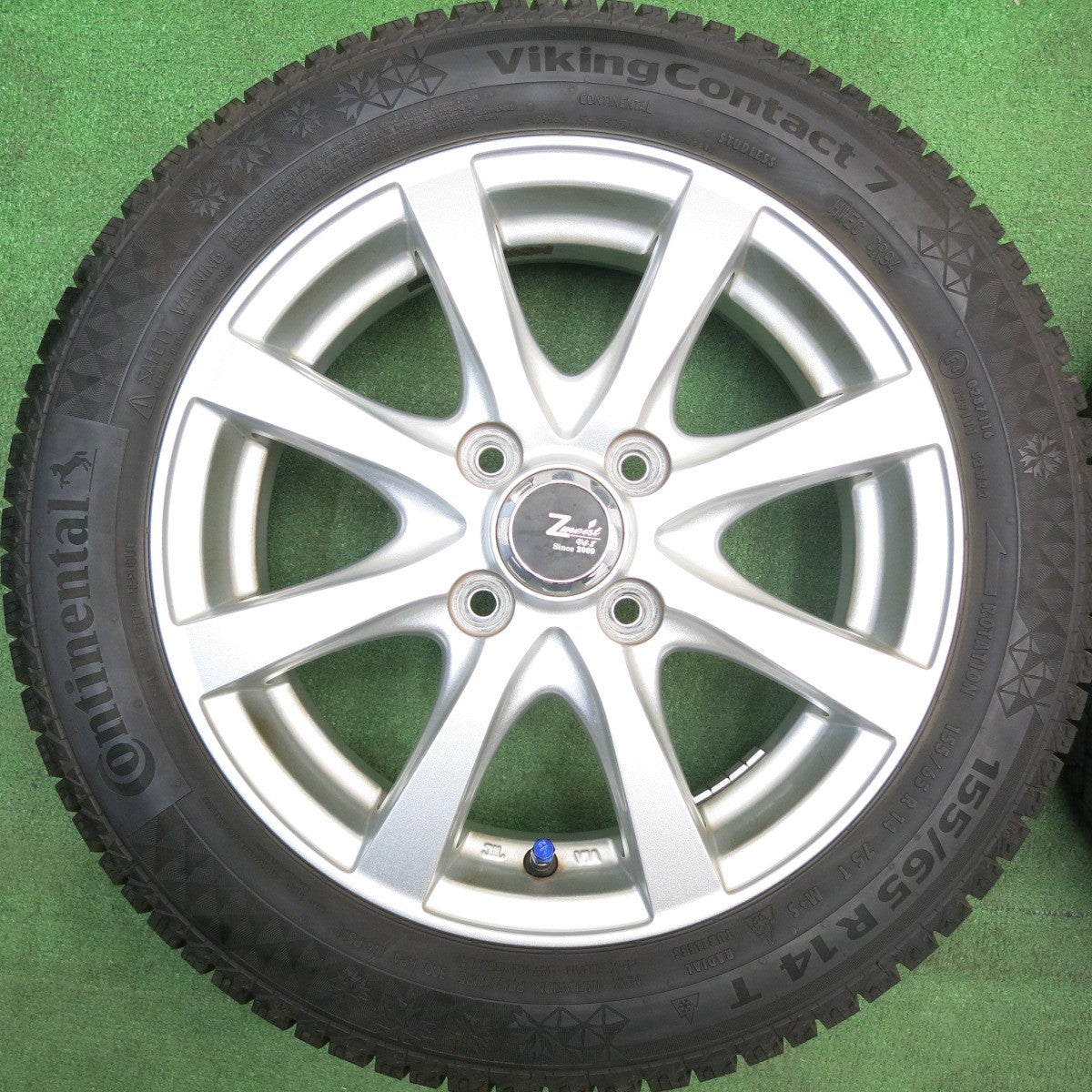 バリ溝！24年！キレイ！9.5分以上★スタッドレス 155/65R14 コンチネンタル バイキングコンタクト7 Zmeist VS-8 14インチ PCD100/4H★6032901HAス