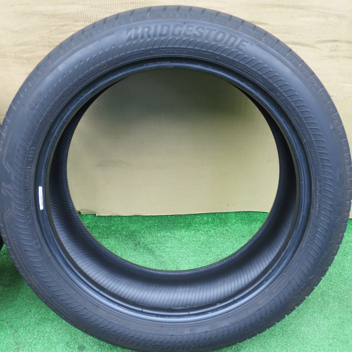 バリ溝！23年！9.5分★225/50R18 ブリヂストン アレンザ 001 RFT ランフラット タイヤ ALENZA 18インチ スカイライン BMW 等★6012102NKノタ