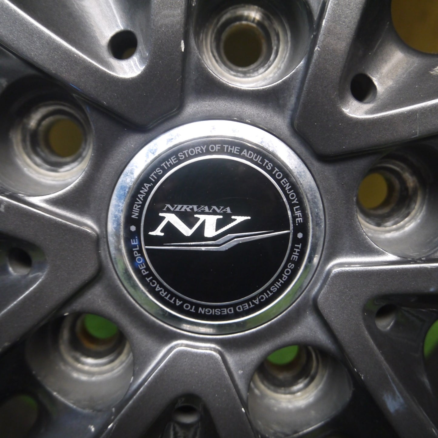 *送料無料* バリ溝！22年！9.5分★スタッドレス 195/65R15 トーヨー ウインター トランパス TX NIRVANA NV ニルバーナ 15インチ PCD114.3/5H★4061011Hス