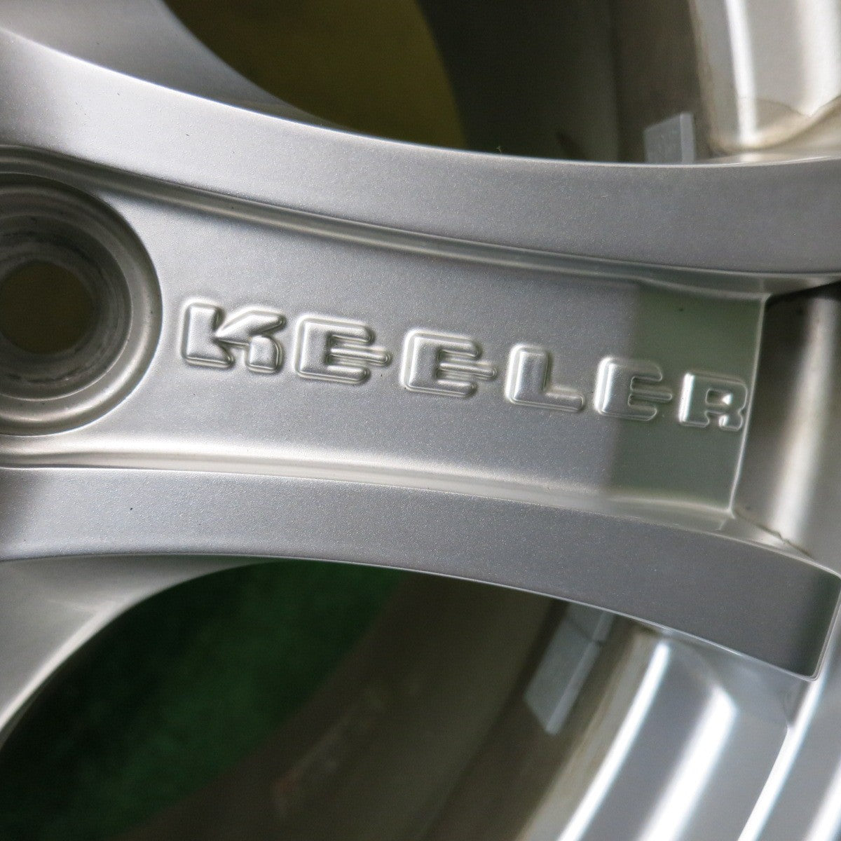 ほぼ未使用◎ランクル 等 KEELER FORCE 285/60R18 スタッドレス ダンロップ ウインターマックス SJ8 キーラー フォース 18インチ PCD150/5H◎6062801HAス