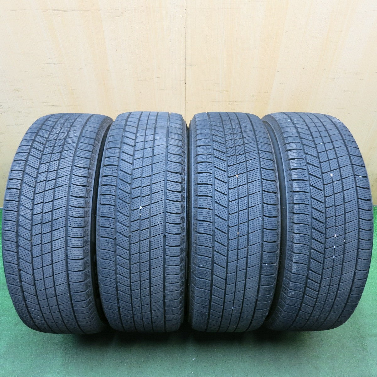 バリ溝！23年！キレイ！9.5分◎スタッドレス 225/55R19 ブリヂストン ブリザック VRX3 Lefinada レフィナーダ 19インチ PCD114.3/5H◎6101502HAス