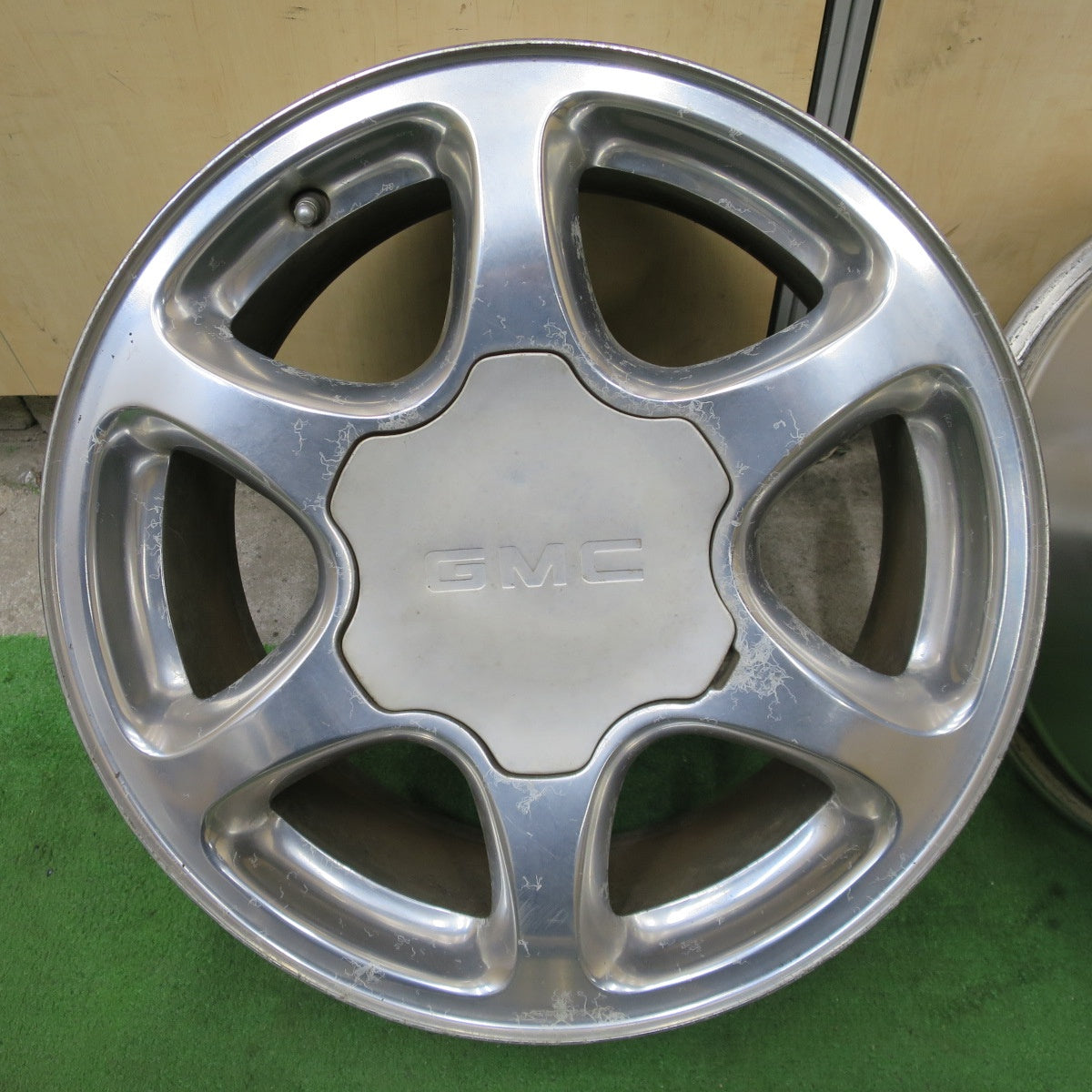 4本価格★GMC ユーコンデナリ 純正 ホイール 17インチ 17×7.5J PCD139.7/6H★6033104ナホ