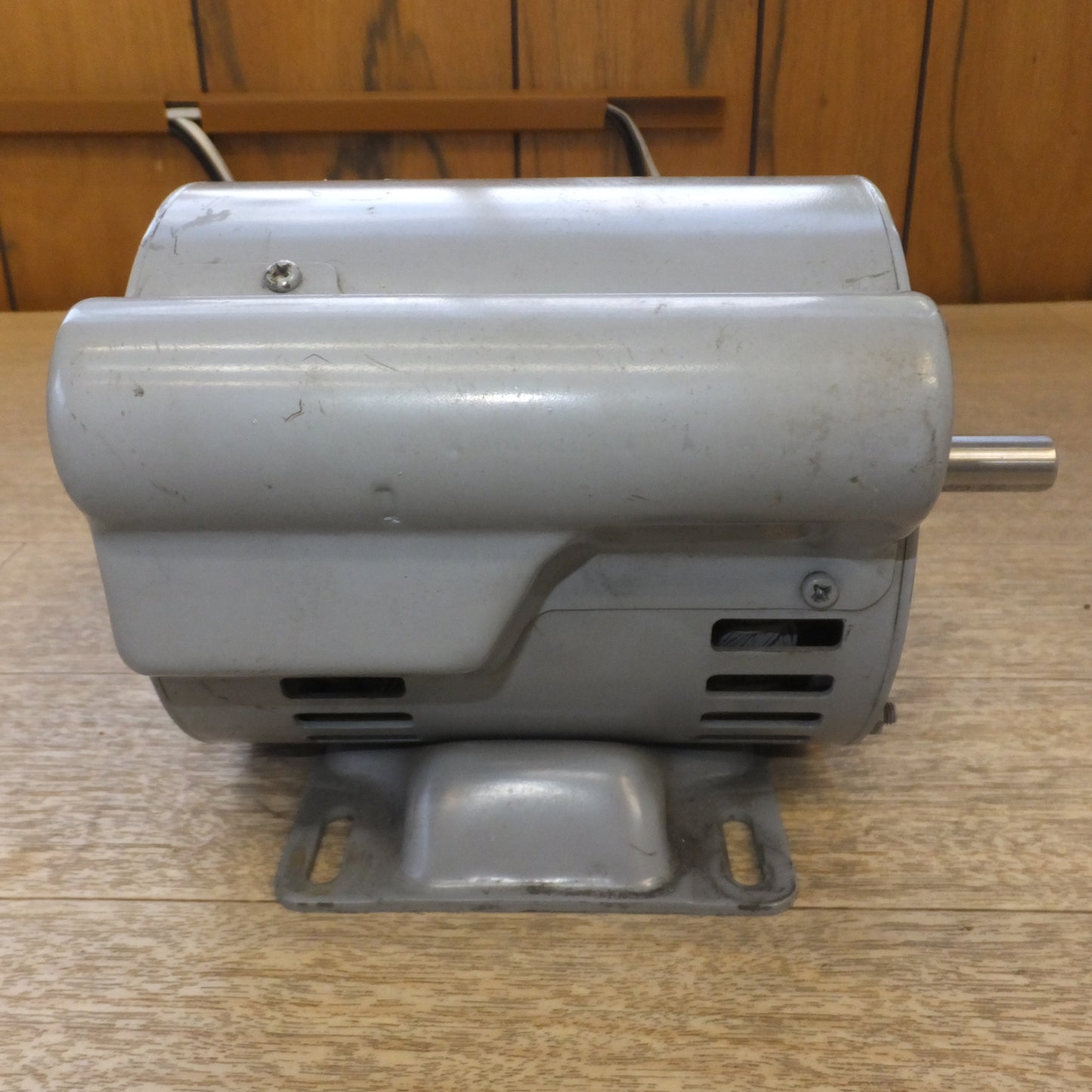 [送料無料] 現状品★三菱 MITSUBISHI 単相モーター SUPER LINE SC-KRT　0.2kW 4POLE 100V 50/60Hz　AUTO-CUT★