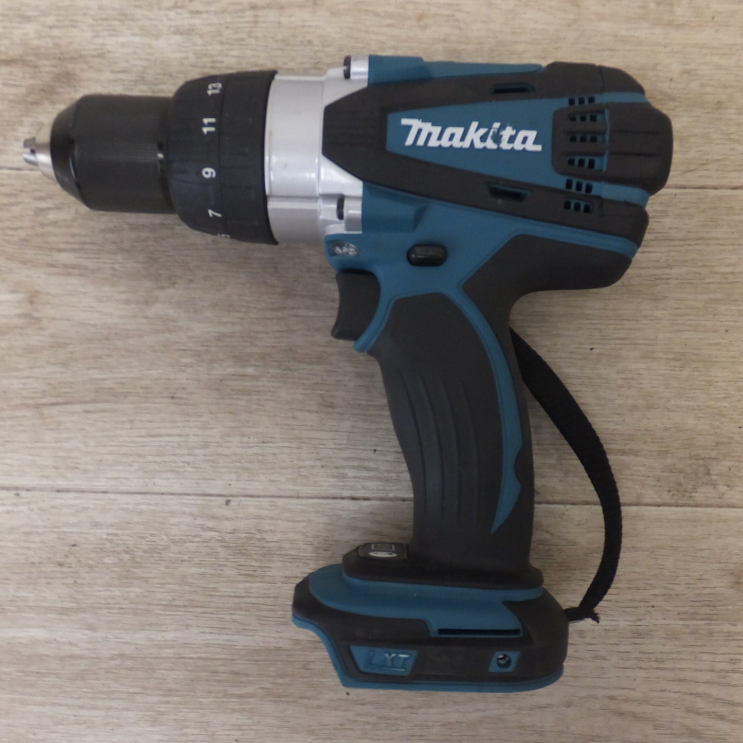 [送料無料] ★マキタ makita 充電式震動ドライバドリル HP458D 18V 本体のみ★