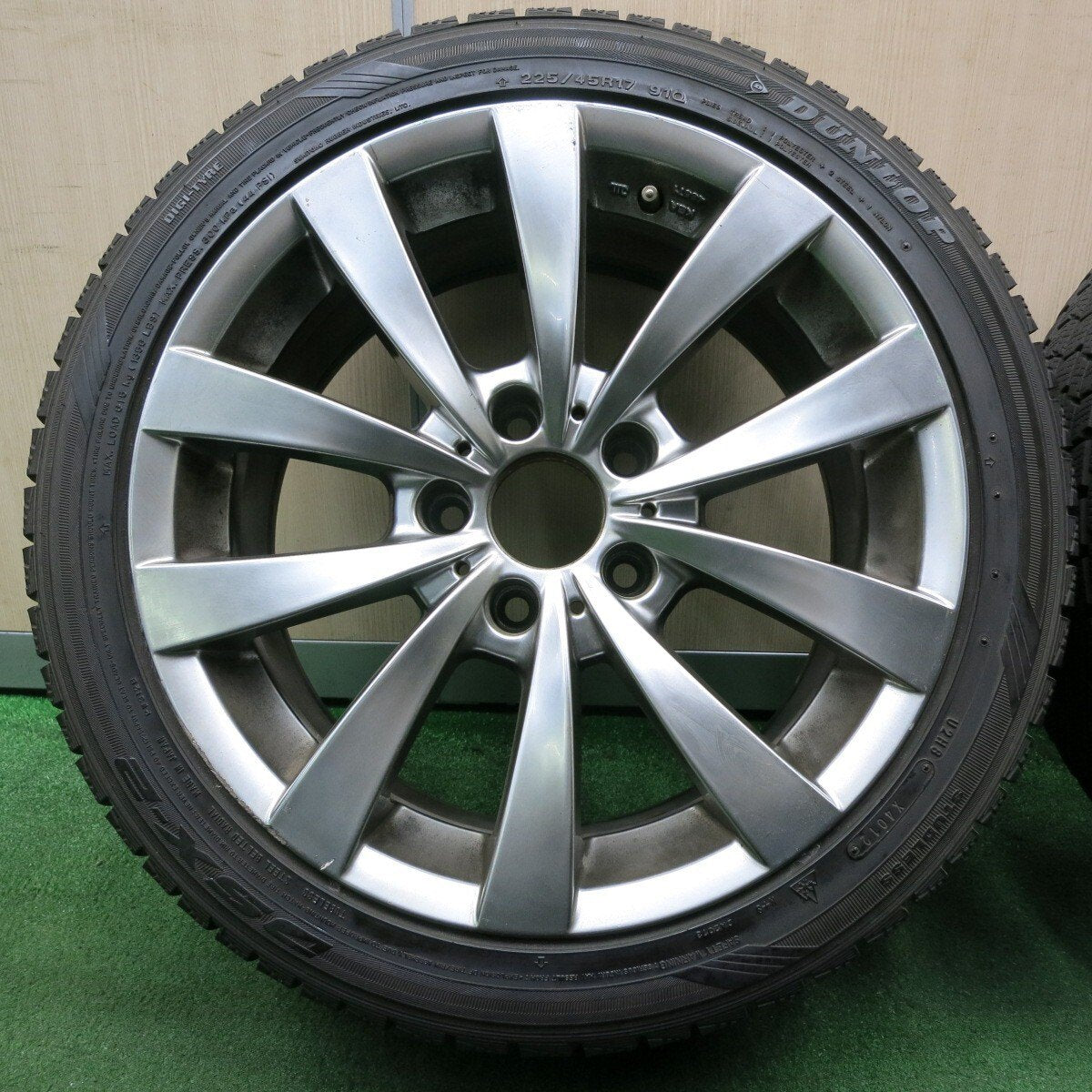 バリ溝！8.5分★BMW 等 MOTEC 阿部商会 225/45R17 スタッドレス ダンロップ DSX-2 モーテック 17インチ PCD120/5H★4040311NJス