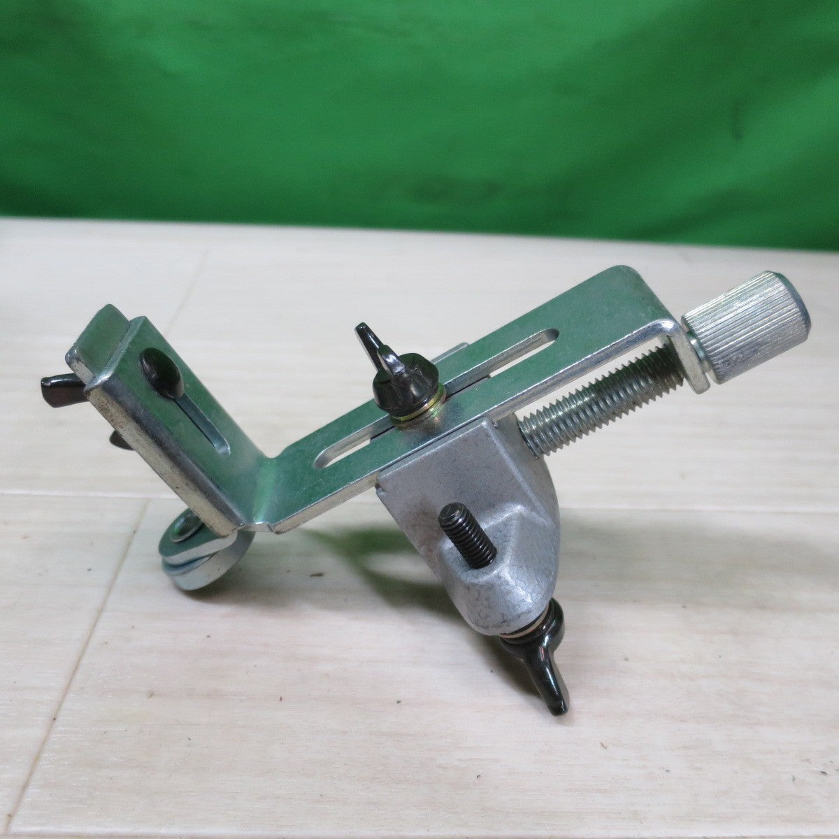 [送料無料] ☆マキタ ルーター 3600NBR 電動 工具 面取り 木工 木材 加工 切削 トリマー 100V 現状品☆