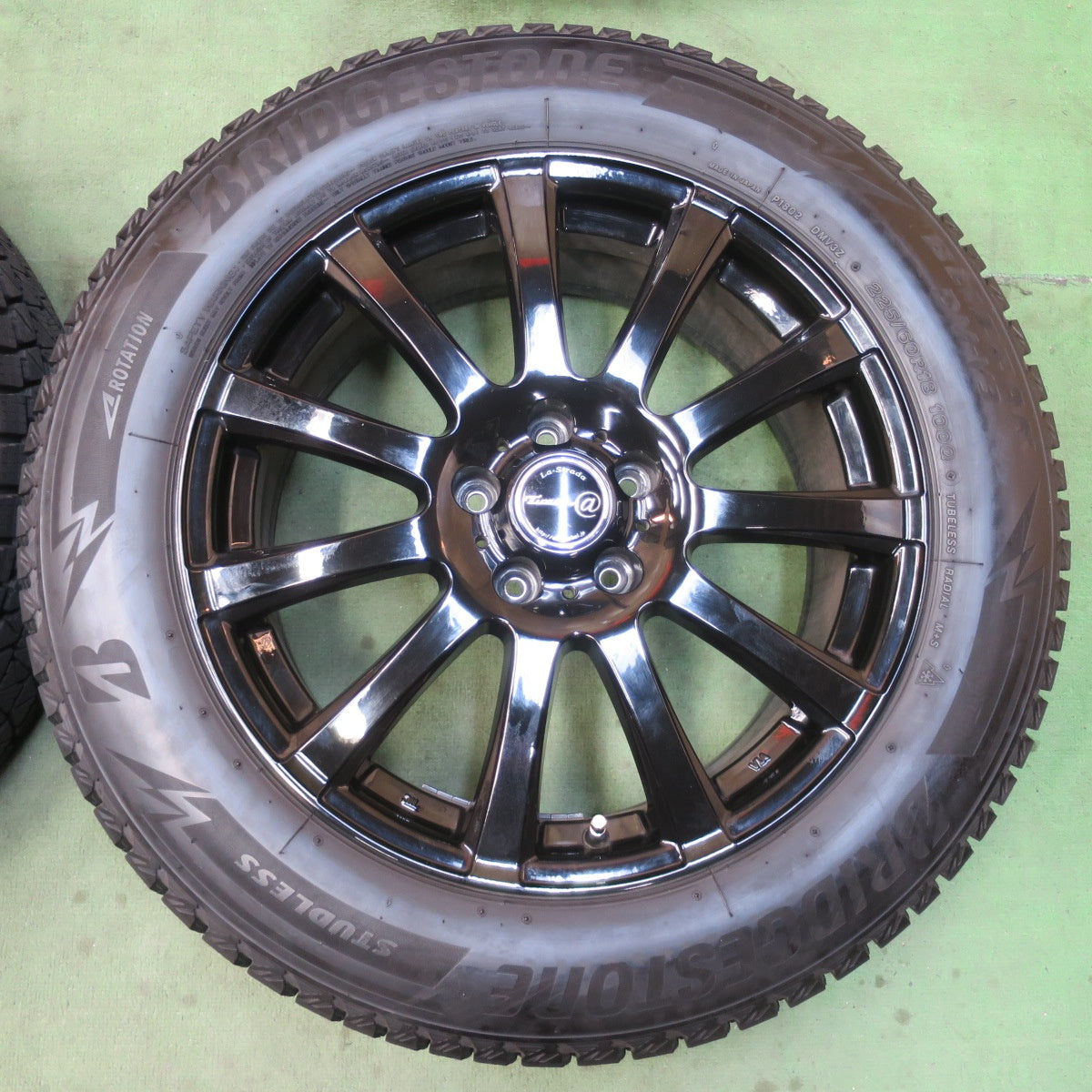バリ溝！22年！キレイ！9分★スタッドレス 225/60R18 ブリヂストン ブリザック DM-V3 La-Strada Tirado＠ 阿部商会 ラストラーダ ティラード 18インチ PCD114.3/5H★6022111イス