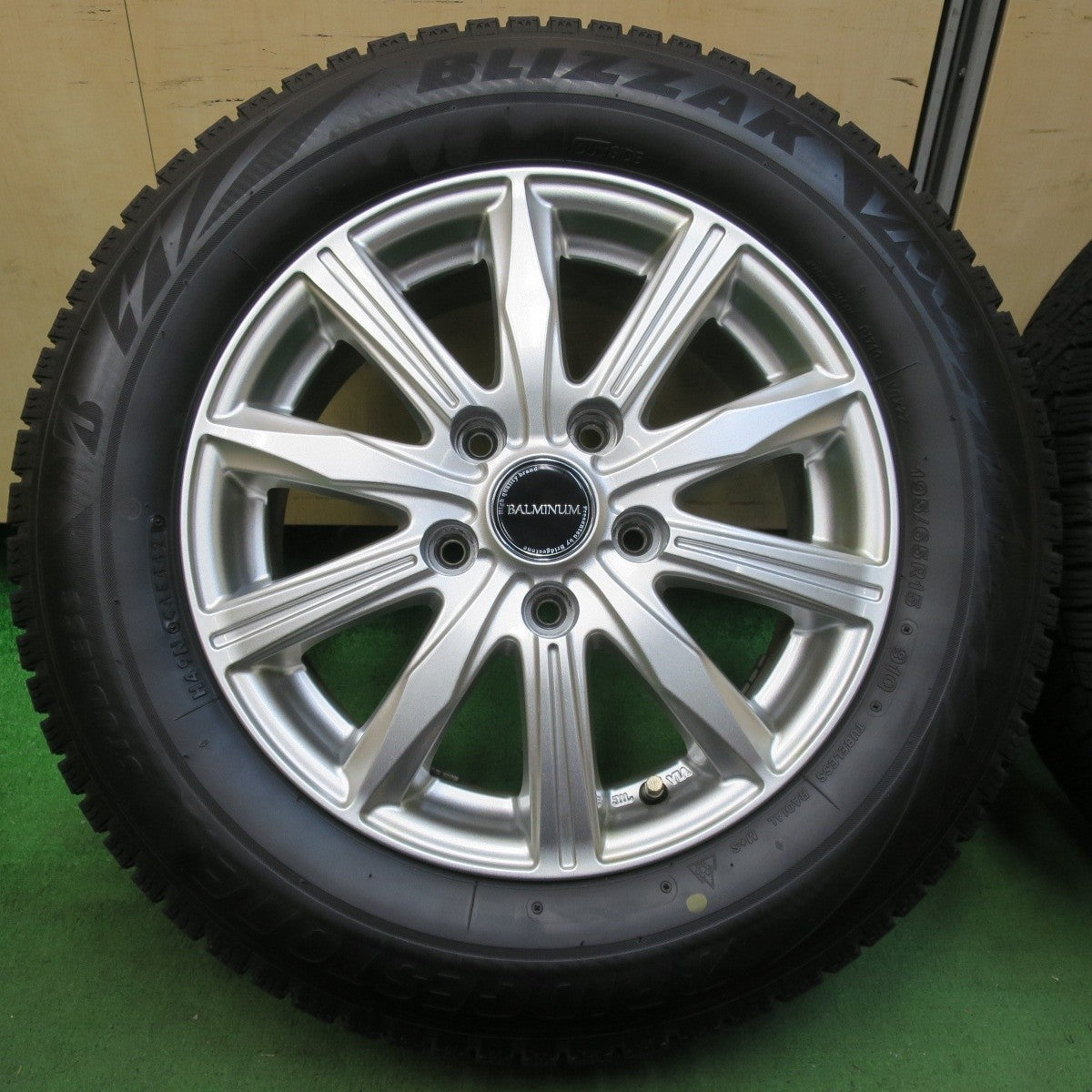 キレイ！21年★スタッドレス 195/65R15 ブリヂストン ブリザック VRX2 BALMINUM バルミナ 15インチ PCD114.3/5H★5013107イス