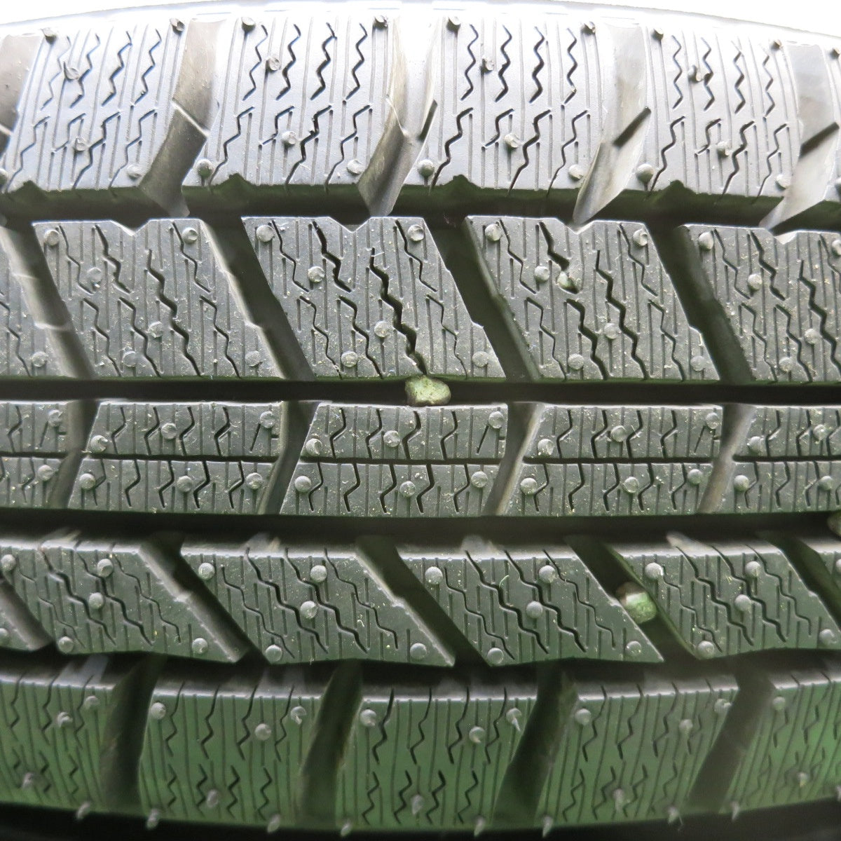 ほぼ未使用！22年！キレイ★スタッドレス 145/80R13 オートバックス ノーストレック N5 社外 アルミ 13インチ PCD100/4H★5121801HAス