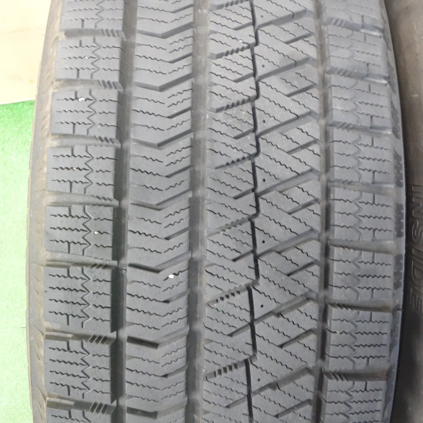 バリ溝！23年！キレイ！9.5分★スタッドレス 195/65R16 ブリヂストン ブリザック VRX2 VELVA SPORTZ ヴェルヴァ 16インチ PCD100/4H★6031901KTス
