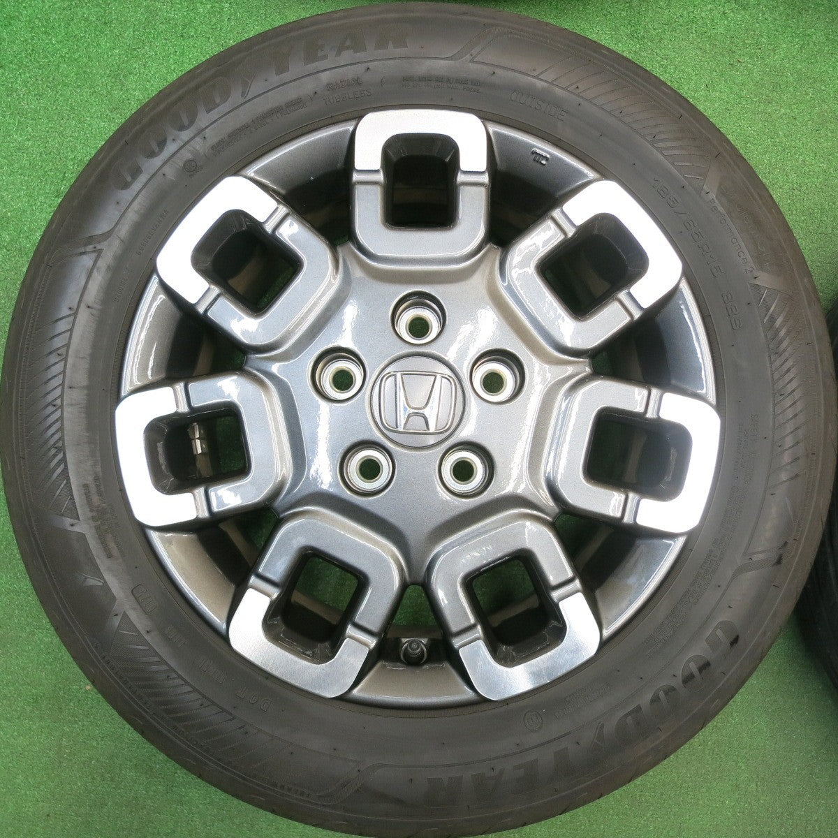 バリ溝！25年！キレイ！9.5分★ホンダ フリード クロスター 純正 185/65R15 グッドイヤー EfficientGrip Performance2 15インチ PCD114.3/5H★6011105HAノ