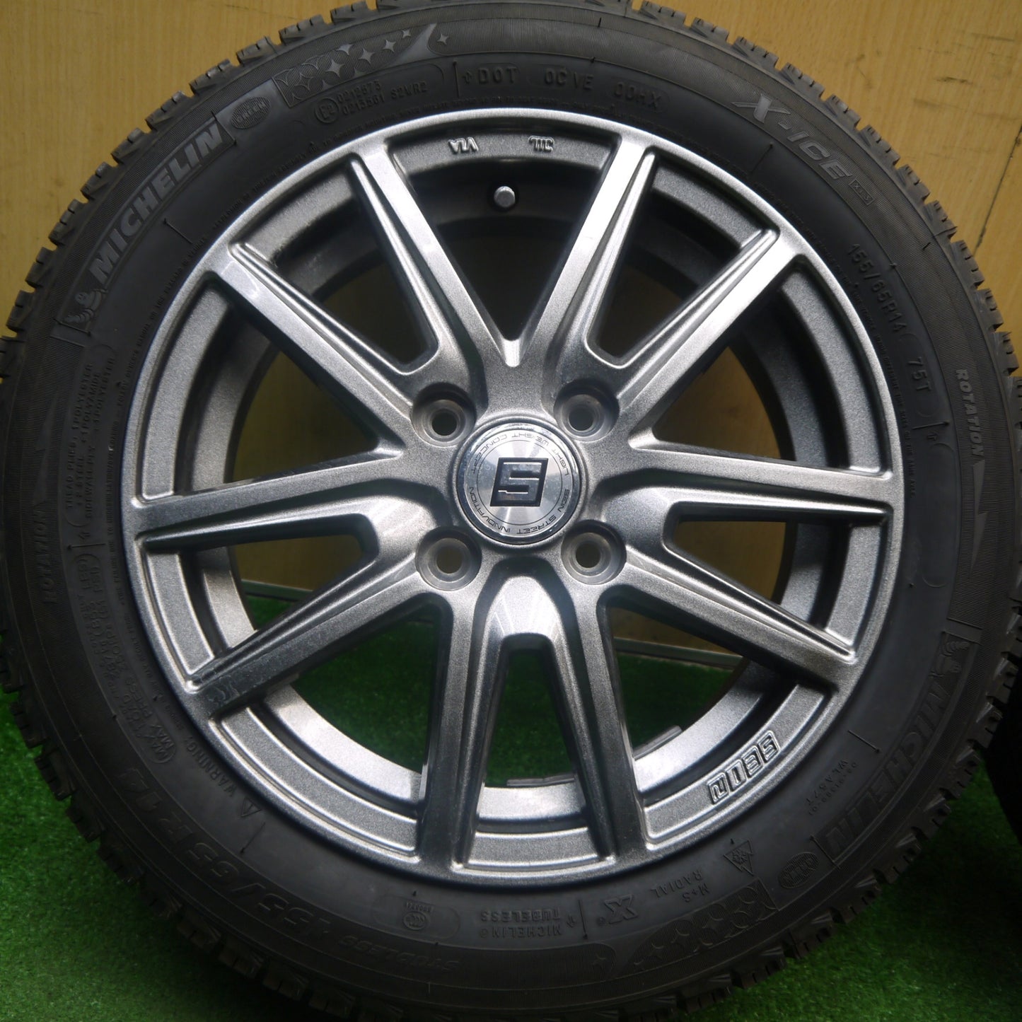 ほぼ未使用！キレイ★スタッドレス 155/65R14 ミシュラン X-ICE XI3 SEIN ザイン 14インチ PCD100/4H★6010909Hス