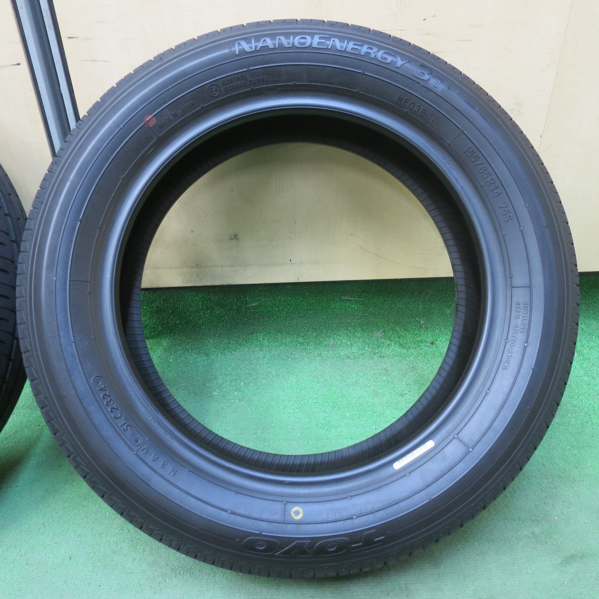 新車外し！24年★155/65R14 トーヨー ナノエナジー 3 B タイヤ 14インチ ムーブ タント ワゴンR N-BOX スペーシア デイズ ウェイク 等★6012708イノタ