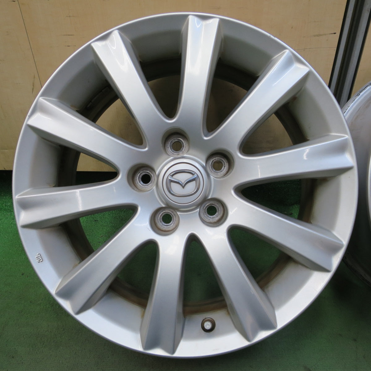 4本価格◎マツダ LY3P MPV 純正 ホイール 17インチ 17×7J PCD114.3/5H◎6081001NGホ
