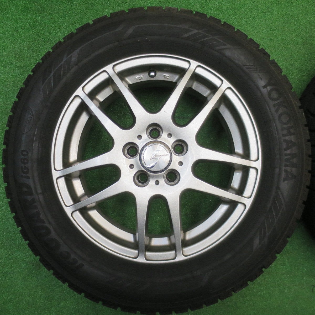 バリ溝！21年！9分★プリウス 等 195/65R15 スタッドレス ヨコハマ アイスガード iG60 STRANGER ストレンジャー 15インチ PCD100/5H★5110602NJス