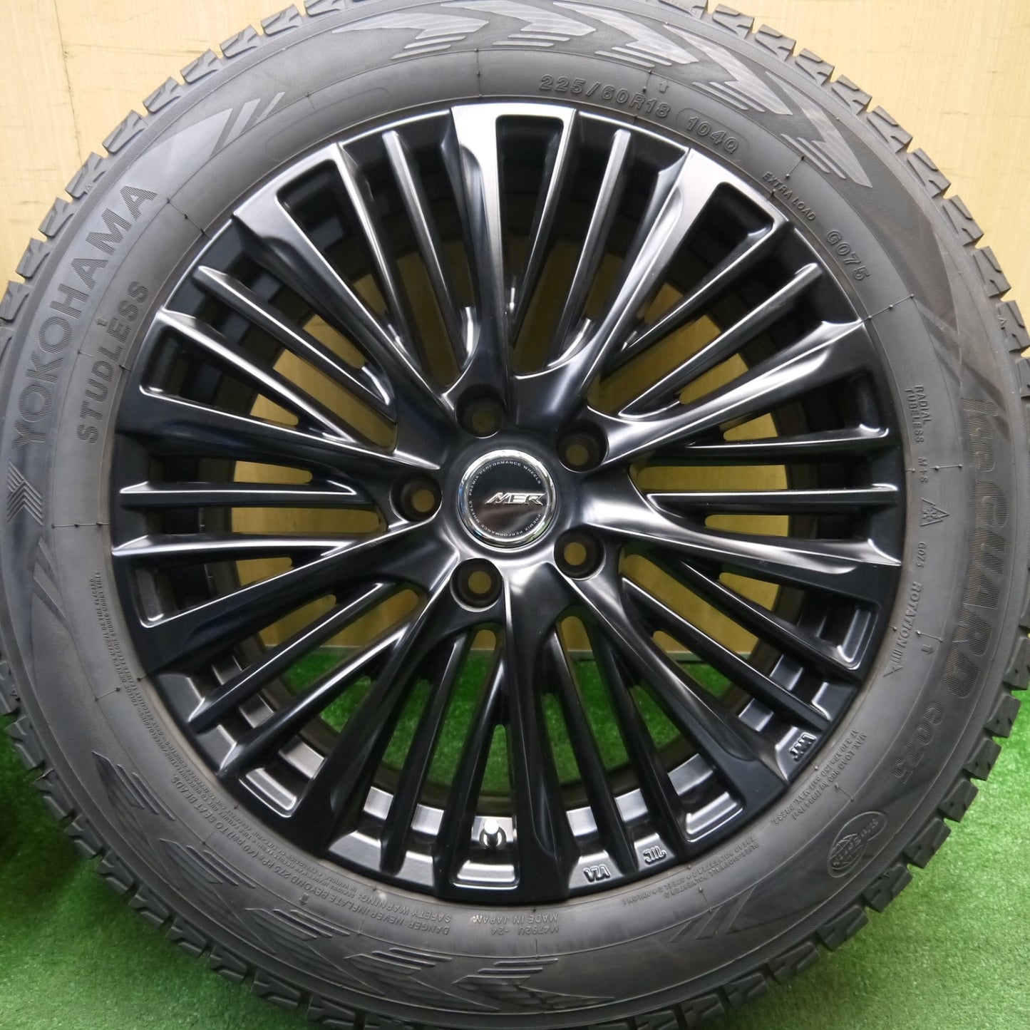 バリ溝！23年！キレイ！9.5分★LEHRMEISTER PREMIX MER-X 225/60R18 スタッドレス ヨコハマ アイスガード G075 レアマイスター プレミックス 18インチ PCD114.3/5H★6012105Hス