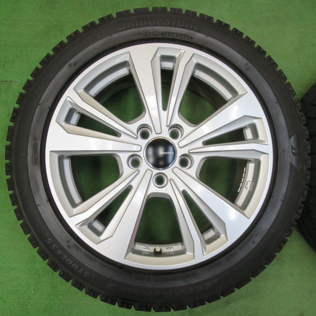 バリ溝！21年！キレイ！9.5分★ワーゲン 等 smartline 225/50R17 スタッドレス ブリヂストン アイスパートナー2 スマートライン 17インチ PCD112/5H★5020107イス