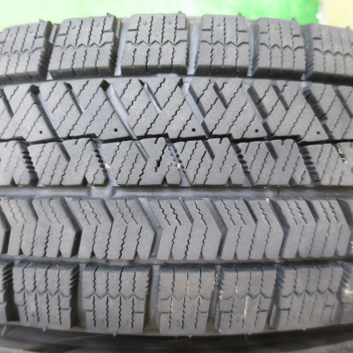 バリ溝！23年！キレイ！9.5分★スタッドレス 165/65R15 ブリヂストン ブリザック VRX2 BALMINUM バルミナ 15インチ タフト 等 軽サイズ PCD100/4H★5060203NJス
