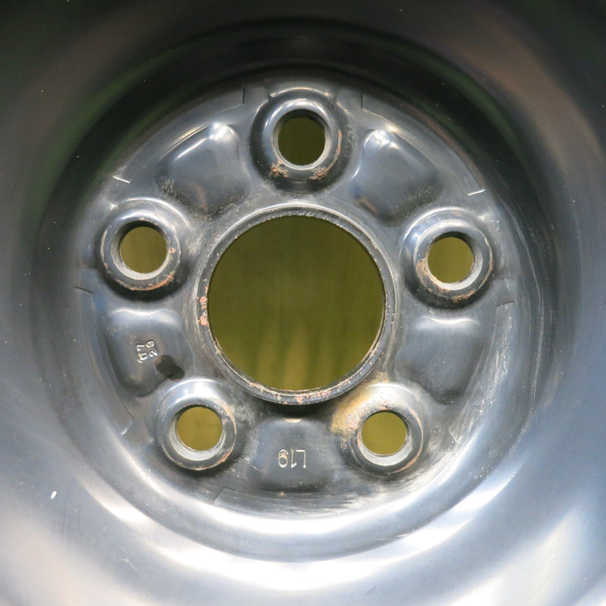 バリ溝！24年！9.5分以上◎プリウス 等 195/65R15 スタッドレス ヨコハマ アイスガード iG60 スチール ホイール 15インチ PCD100/5H◎6101004HAス
