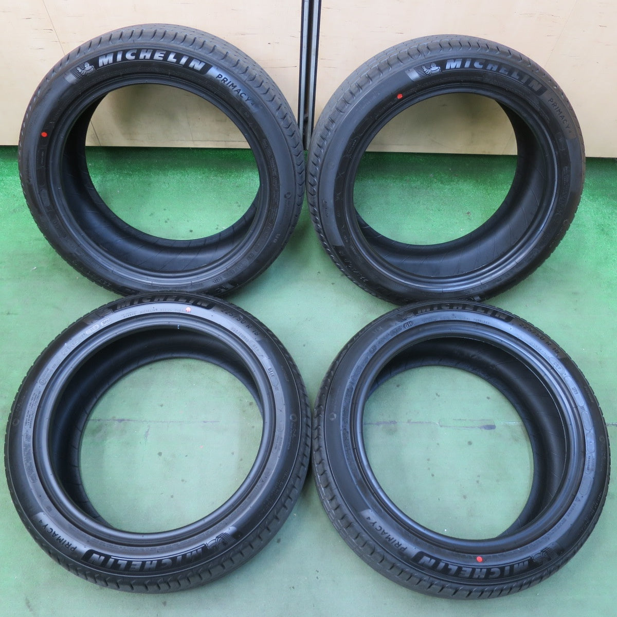 新車外し！25年★225/50R18 ミシュラン プライマシー4 タイヤ 18インチ カローラクロス エスティマ ヴェゼル C-HR 等★5112602イノタ