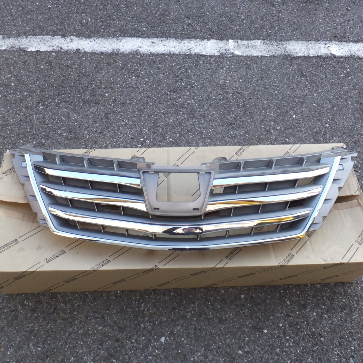 [送料無料] 岐阜発★トヨタ TOYOTA 純正 アルファード ANW20W フロントグリル 53101-58160/70/200(30)★