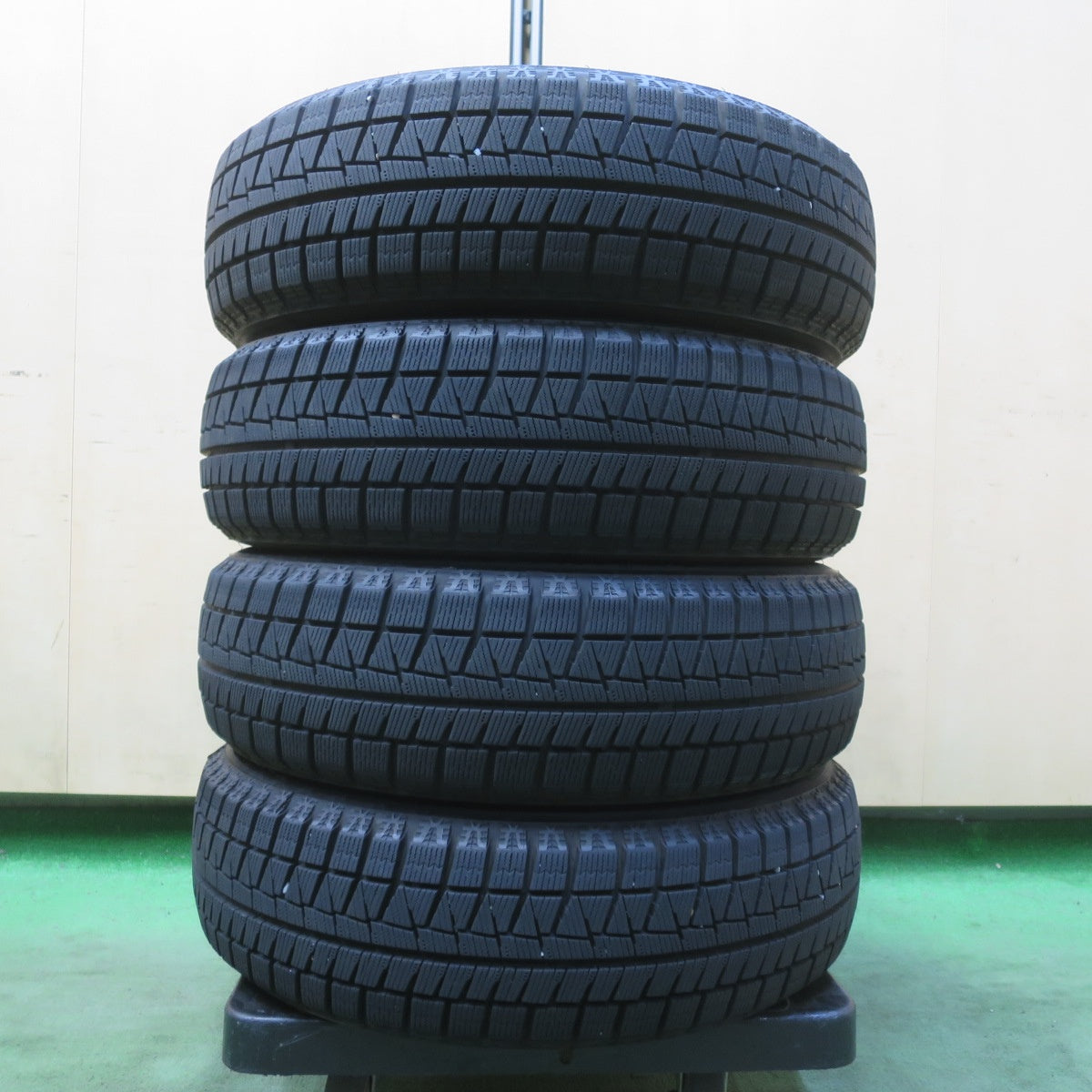 バリ溝！8.5分★スタッドレス 155/65R14 ブリヂストン アイスパートナー2 タイヤ 14インチ ワゴンR ムーヴ N-BOX タント ラパン デイズ 等★6062402イスタ