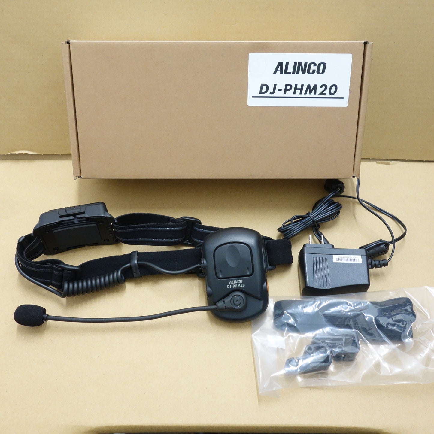 [送料無料] ◆ALINCO ヘルメット 作業帽 用 ヘッドセット 型 トランシーバー DJ-PHM20 アルインコ バッテリー EBP-108 EDC-122①◆