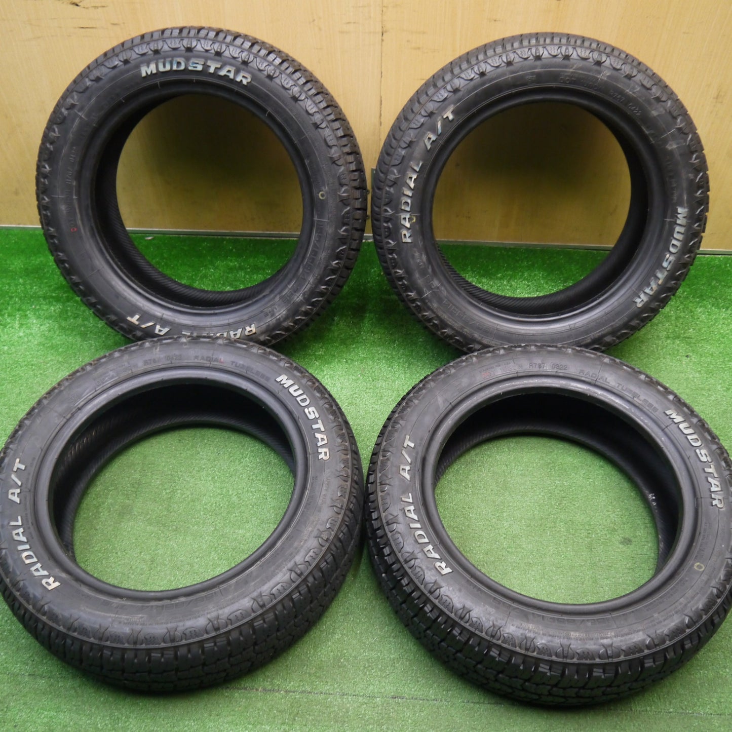 バリ溝！22年！9.5分★155/65R14 マッドスター ラジアル A/T ホワイトレター MUDSTAR RADIAL タイヤ 14インチ アトレー ハイゼット タント 等★5120203Hノタ