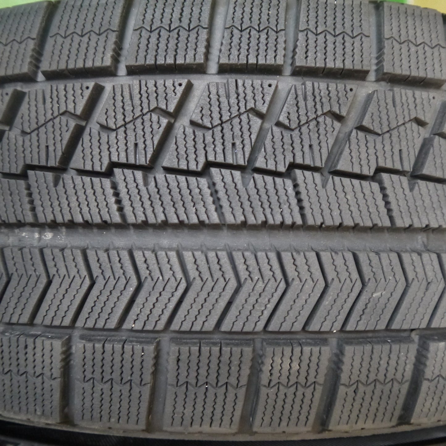 バリ溝！キレイ！9.5分★トヨタ 50系 エスティマ アエラス 純正 215/55R17 スタッドレス ブリヂストン ブリザック VRX 17インチ PCD114.3/5H★5121003Hス