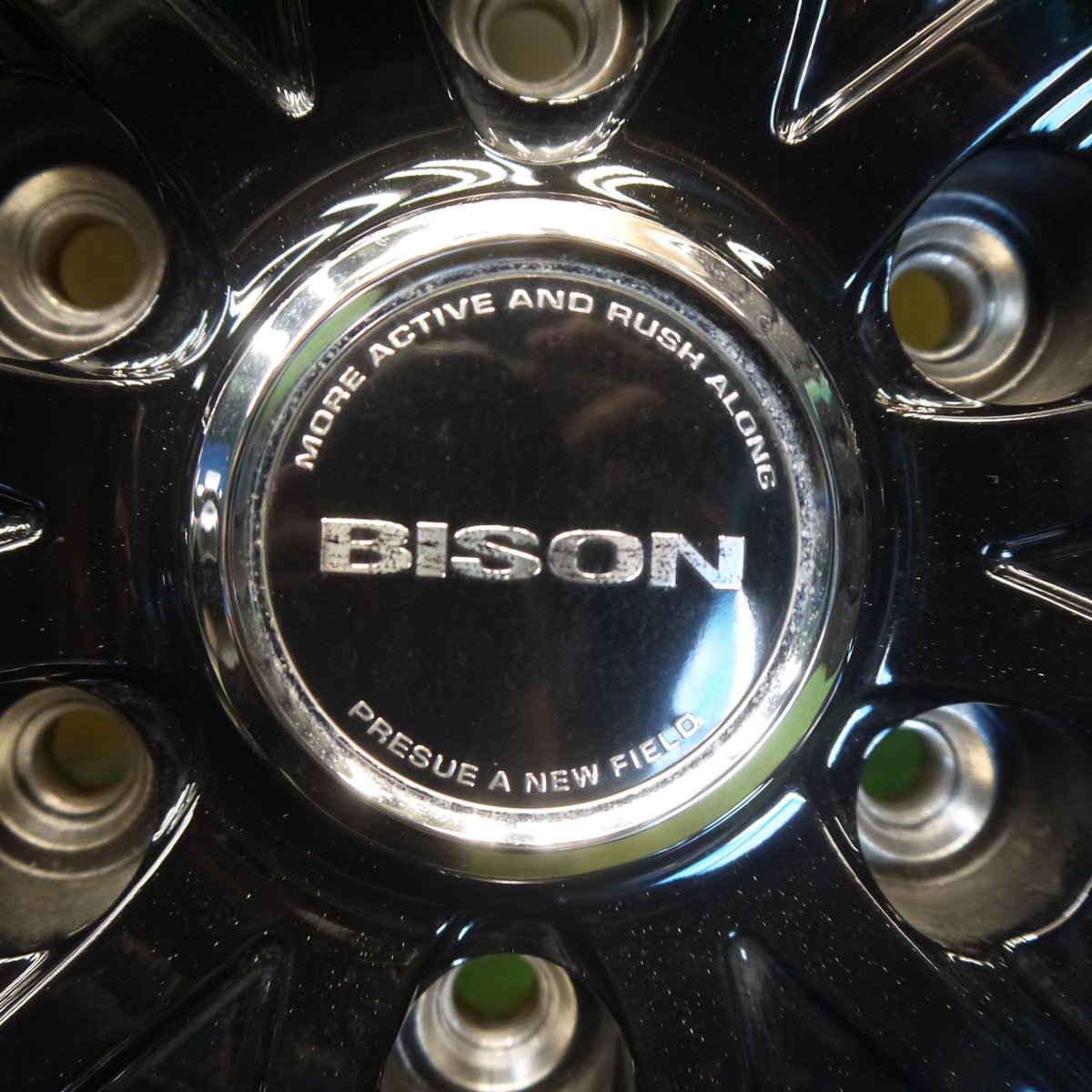 バリ溝！キレイ！9.5分◎スタッドレス 195/80R15 107/105L グッドイヤー アイスナビ CARGO BISON バイソン 15インチ PCD139.7/6H◎6092502Hス