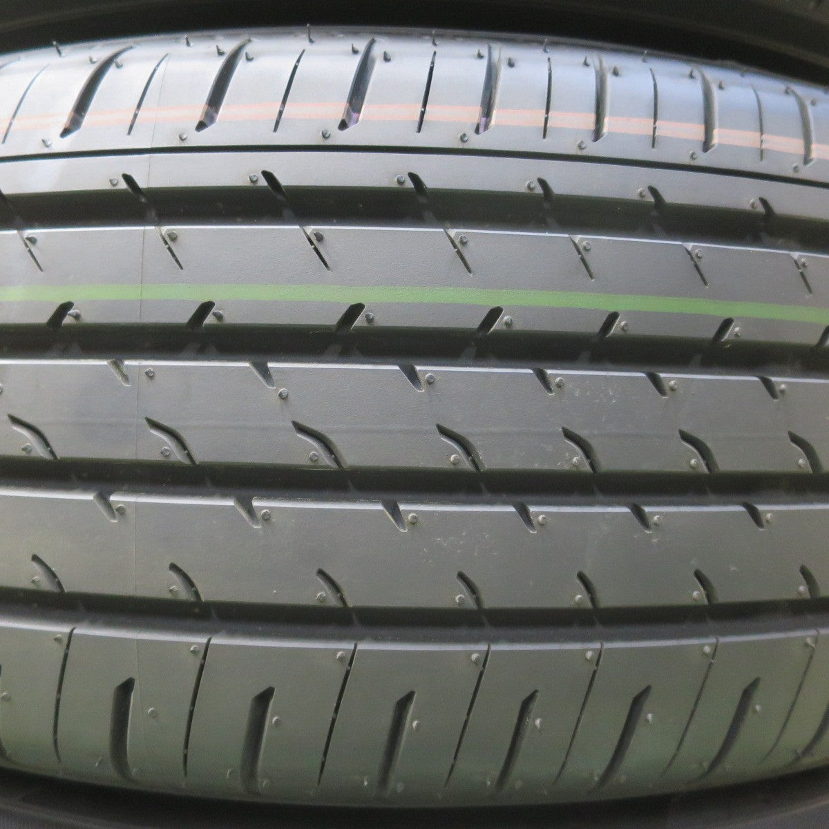 新車外し！26年★トヨタ 40系 アルファード Zグレード 純正 225/60R18 ヨコハマ アドバン V03 18インチ PCD120/5H★6050611イノ
