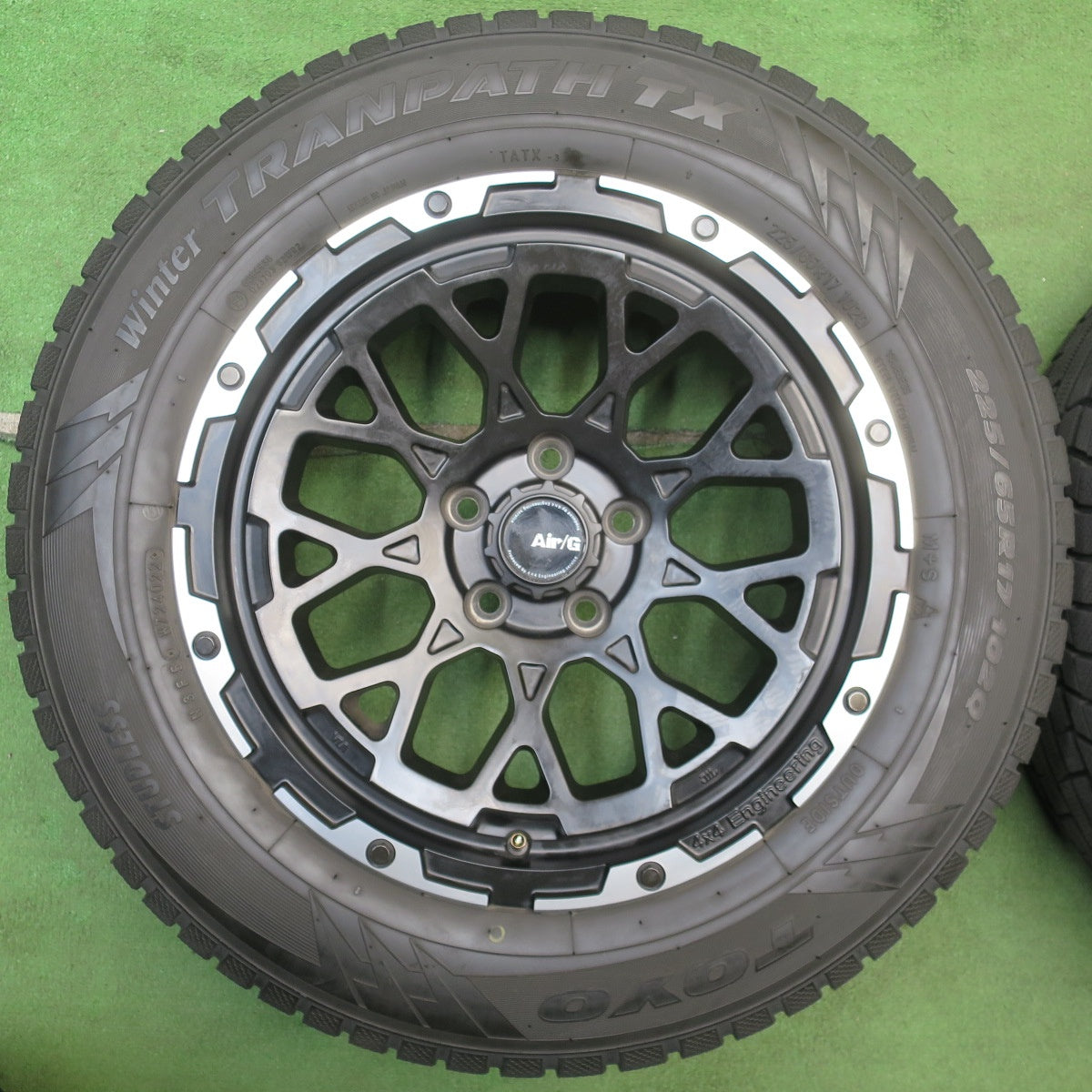 バリ溝！22年！9分★Air/G Rocks 4×4 Engineering 225/65R17 スタッドレス トーヨー ウインター トランパス TX 4X4 エンジニア 17インチ PCD114.3/5H★6052603NJス
