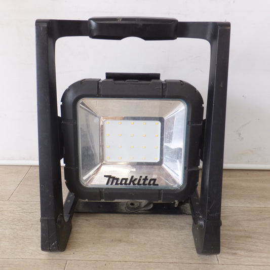 [送料無料] ★マキタ makita 充電式LEDスタンドライト ML805　バッテリなし　AC100V 50-60Hz 12W　DC14.4V18V 10W★