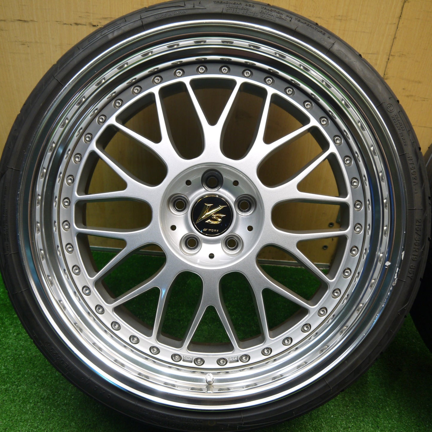 4本価格！23年★プリウス 等 WORK VS XXSR 215/35R19 ニットー NT555 G2 ワーク 19インチ PCD100/5H★5111103Hノ
