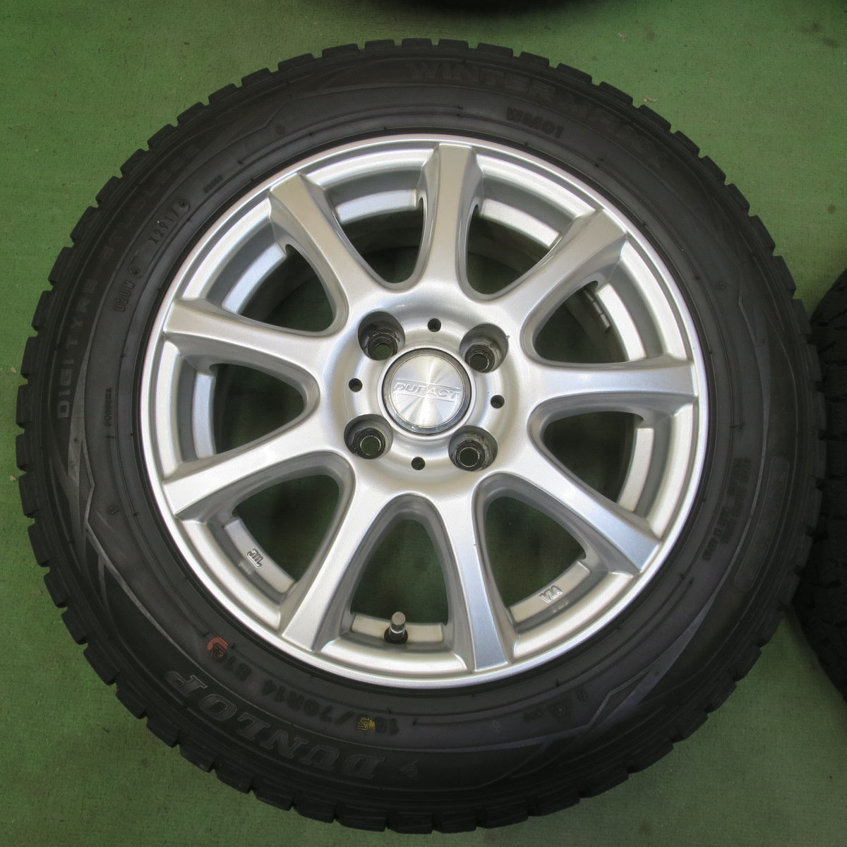 4本価格◎スタッドレス 165/70R14 ダンロップ ウインターマックス WM01 DUFACT デュファクト 14インチ PCD100/4H◎6091906イス