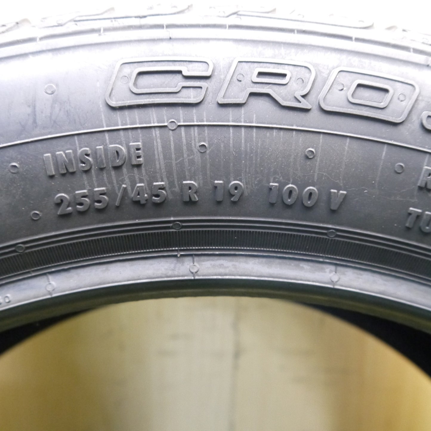 未使用！22年！1本★255/45R19 コンチネンタル クロスコンタクト MO 19インチ ベンツ 承認 タイヤ Sクラス 等★6040307Hノタ