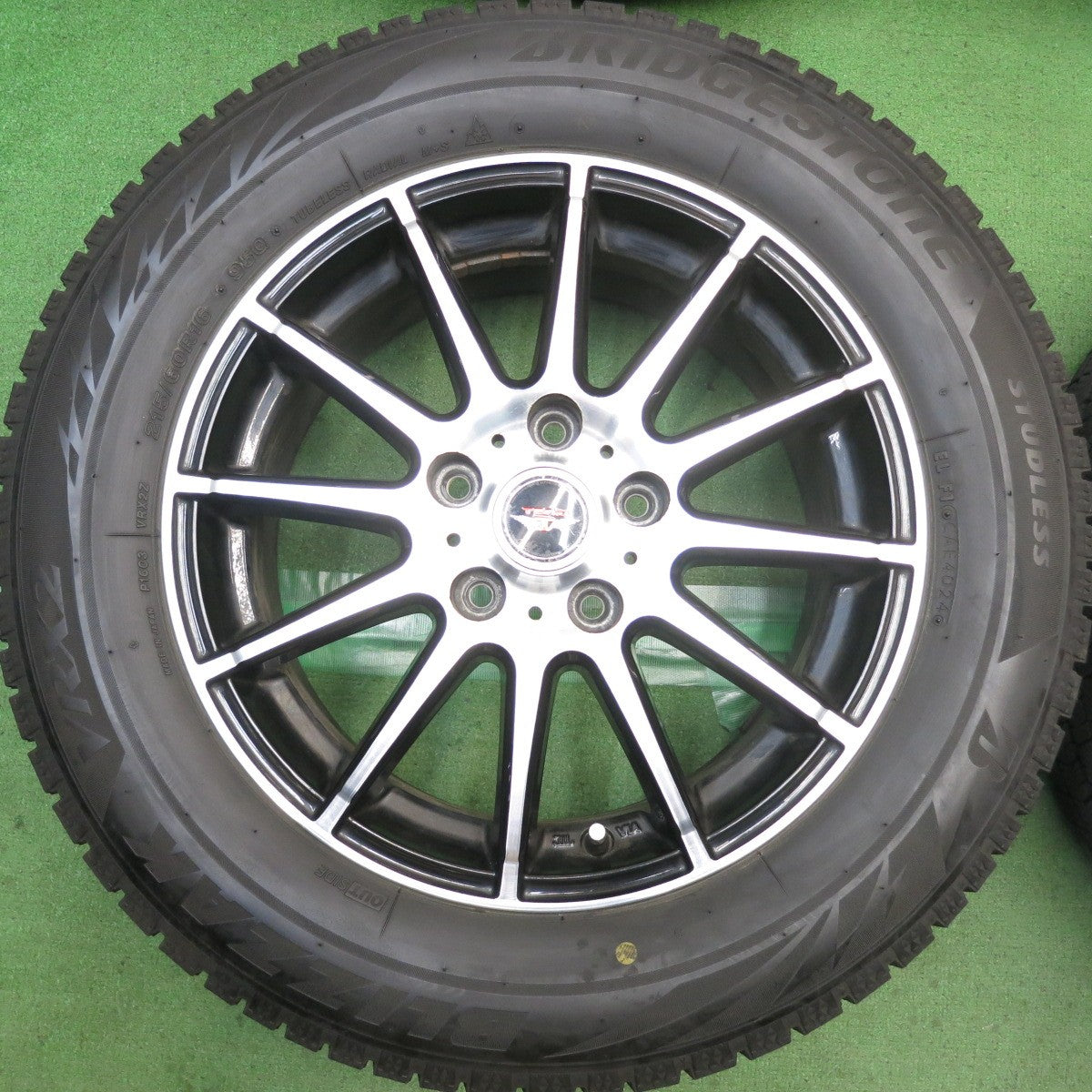 バリ溝！24年！9.5分◎スタッドレス 215/60R16 ブリヂストン ブリザック VRX2 TEAD テッド 16インチ PCD114.3/5H◎6091304HAス