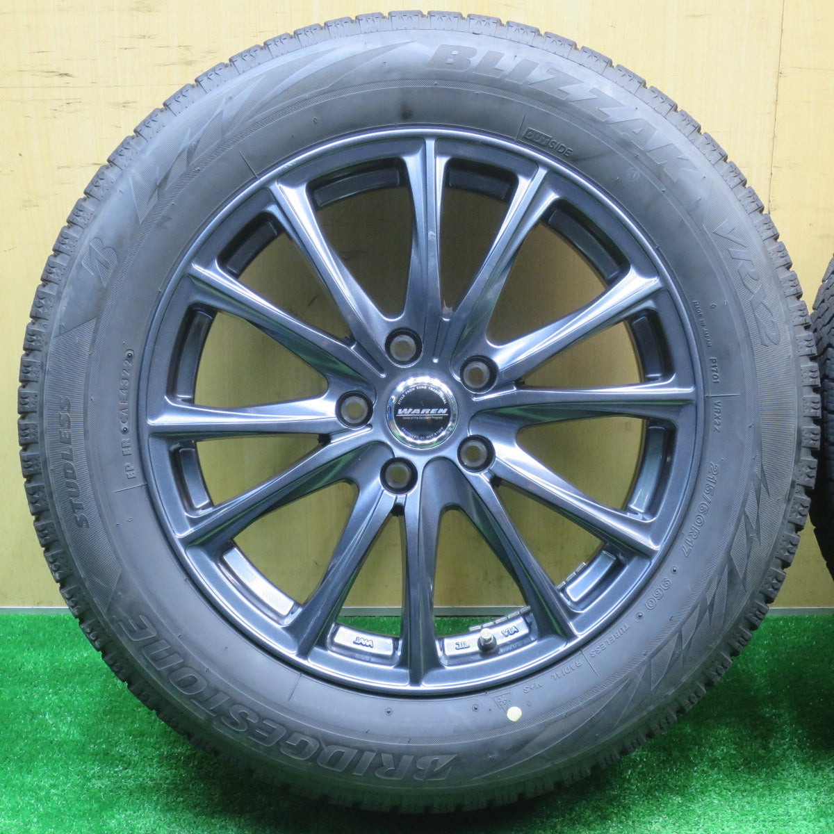 バリ溝！22年！キレイ！9.5分★スタッドレス 215/60R17 ブリヂストン ブリザック VRX2 WAREN ヴァーレン 17インチ PCD114.3/5H★5101401NJス