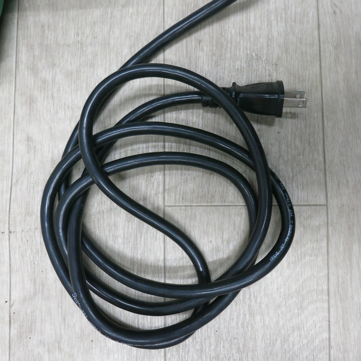 [送料無料] ◆マキタ 250mm 電気 チェンソー 100V M502 チェーンソー 電動 工具 ジャンク◆