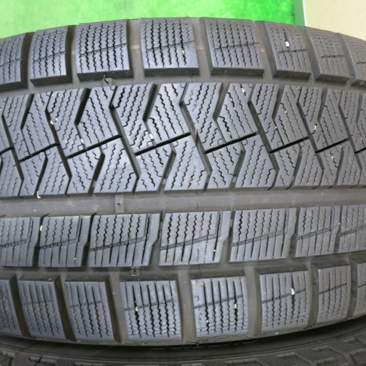 バリ溝！20年！キレイ！9分★スタッドレス 215/60R16 ピレリ アイスアシンメトリコ プラス Krait2 weds クレイト 16インチ PCD114.3/5H★4111405NJス