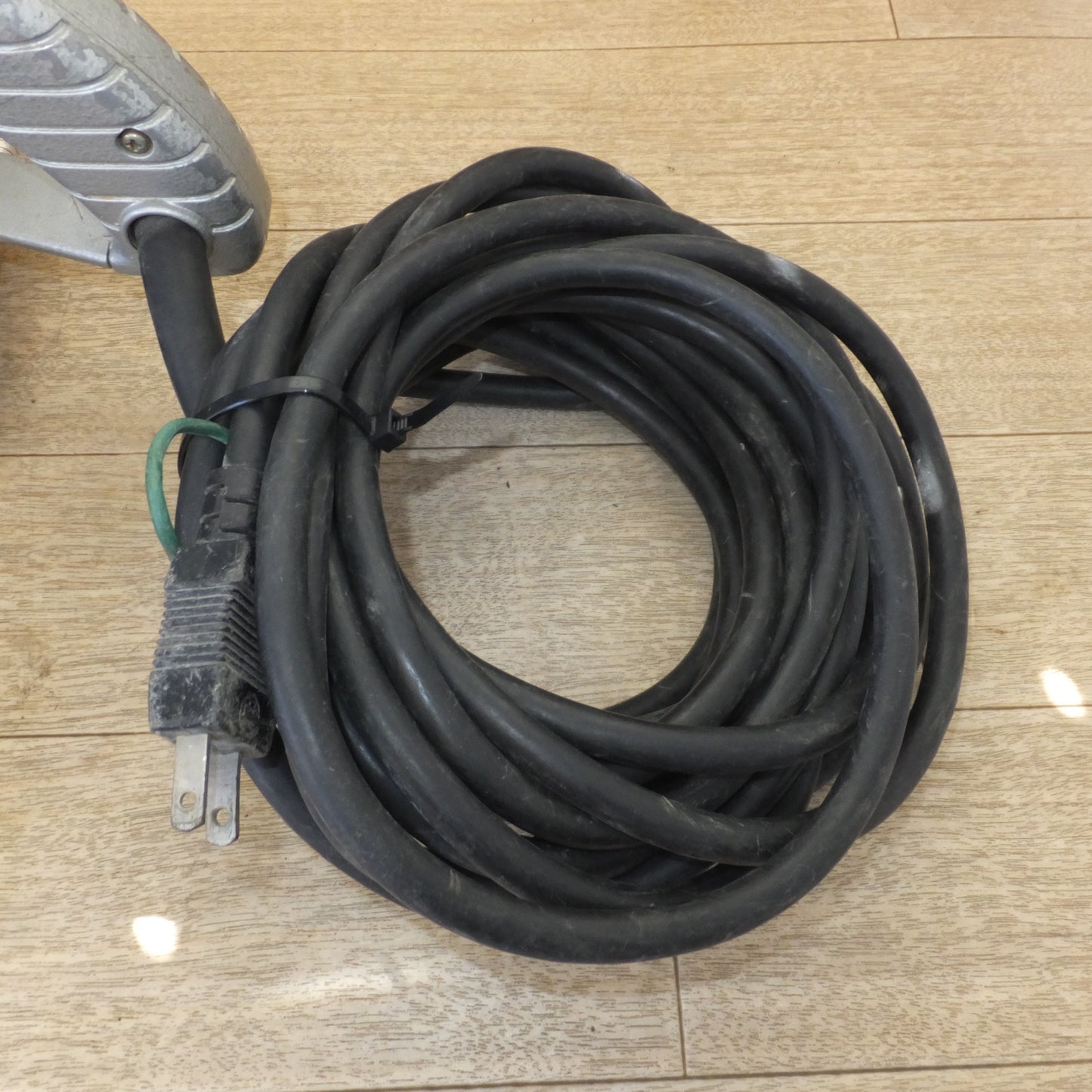 [送料無料] ★マキタ makita 電気ミゾキリ 3501N　178～190mm　100V 12A 50-60Hz 1160W 6500/min.　木工用丸ノコ★