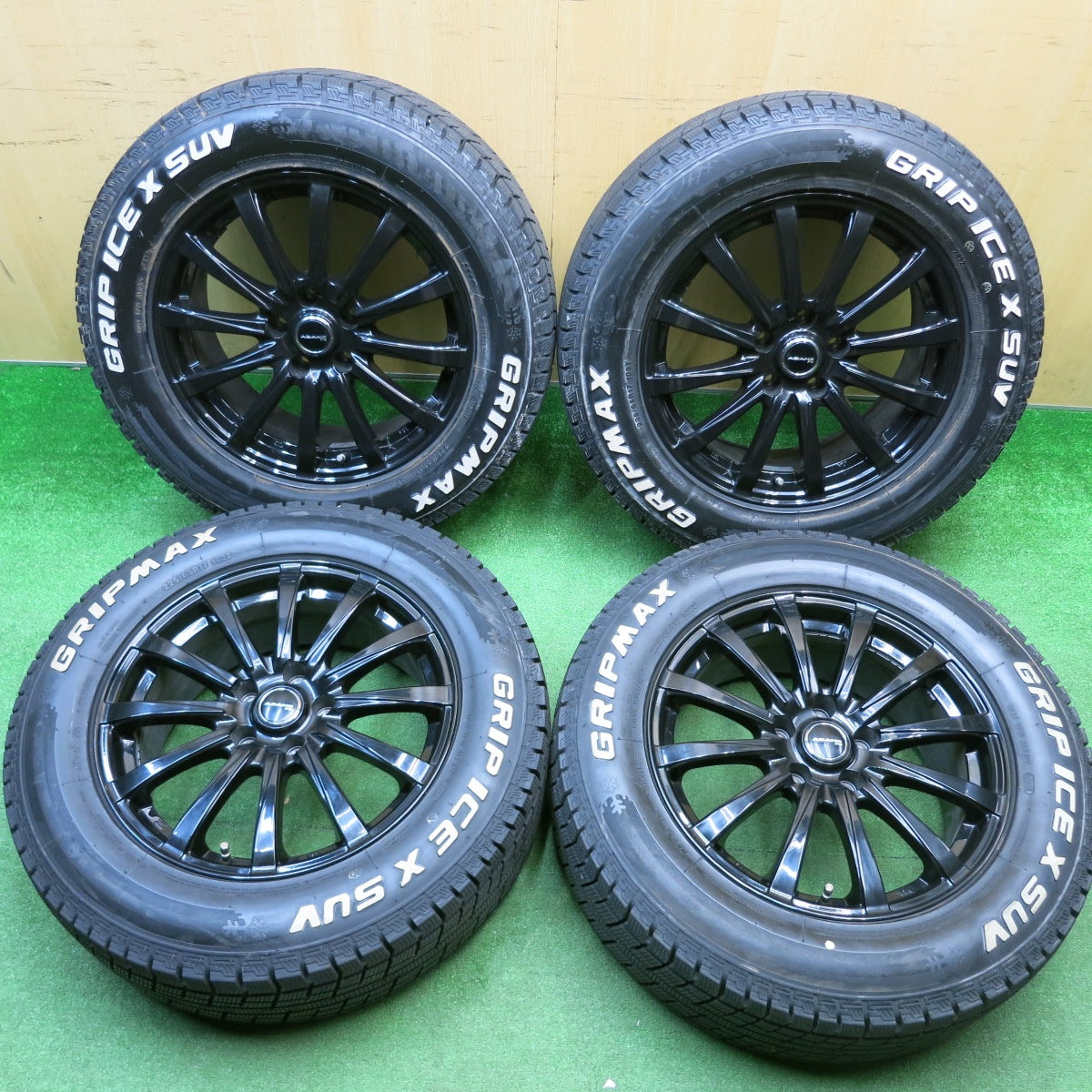 バリ溝！22年！キレイ！ほぼ10分★スタッドレス 225/65R17 グリップマックス GRIP ICE X SUV ホワイトレター AZANE FB アザーネ 17インチ PCD114.3/5H★5121409HAス