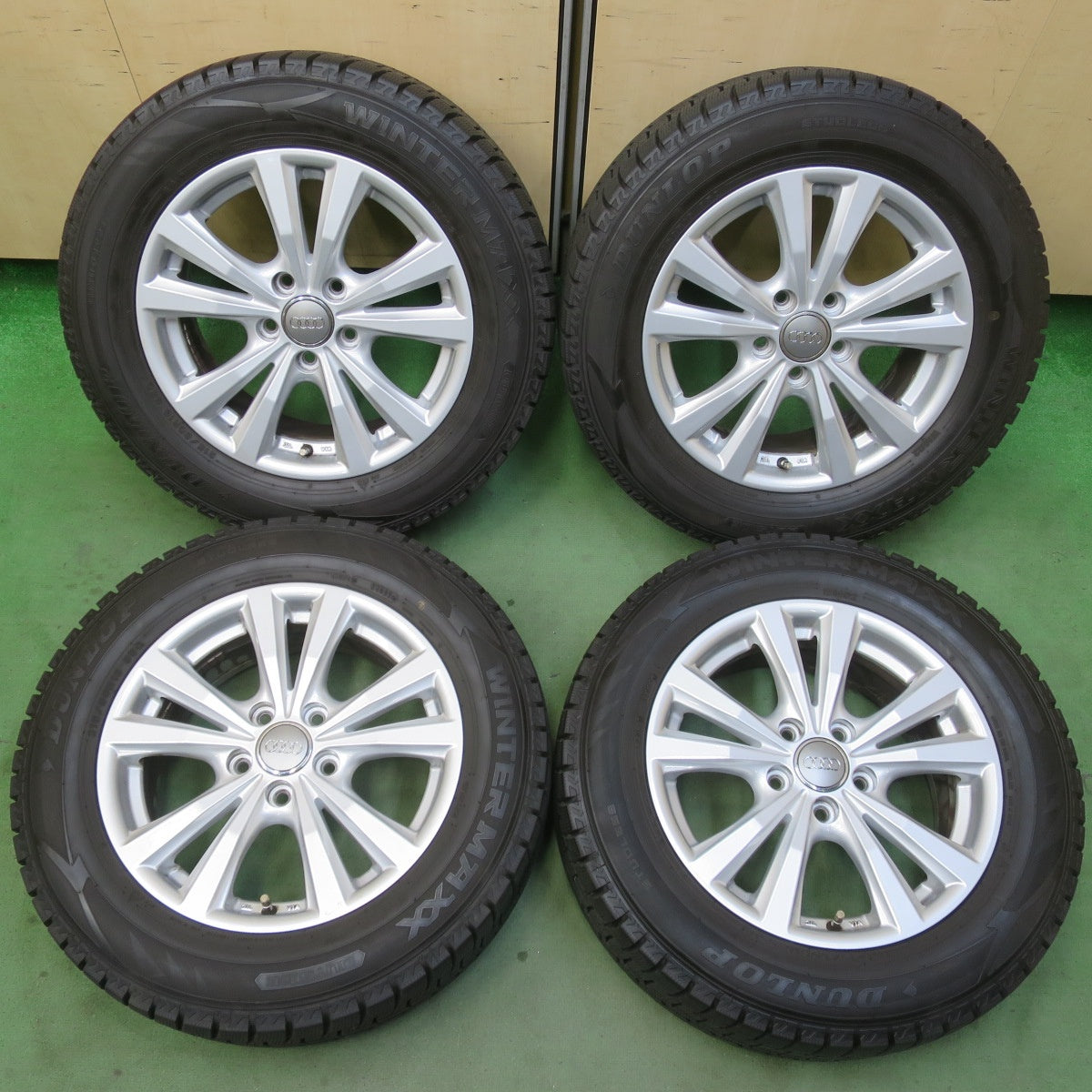 バリ溝！22年！9.5分★ワーゲン アウディ 等 AGA Dorf 215/60R16 スタッドレス ダンロップ ウインターマックス WM02 ドルフ 16インチ PCD112/5H★6042705イス