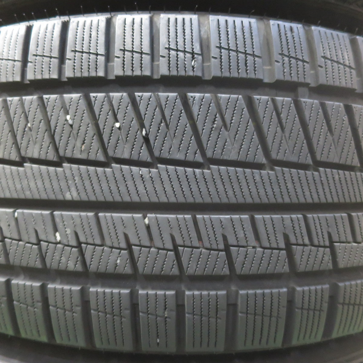 バリ溝！22年！9分★BMW 等 KELLENERS Sport 225/50R17 スタッドレス グリップマックス GRIP ICE X ケレナーズ スポーツ 17インチ PCD120/5H★6060408イス