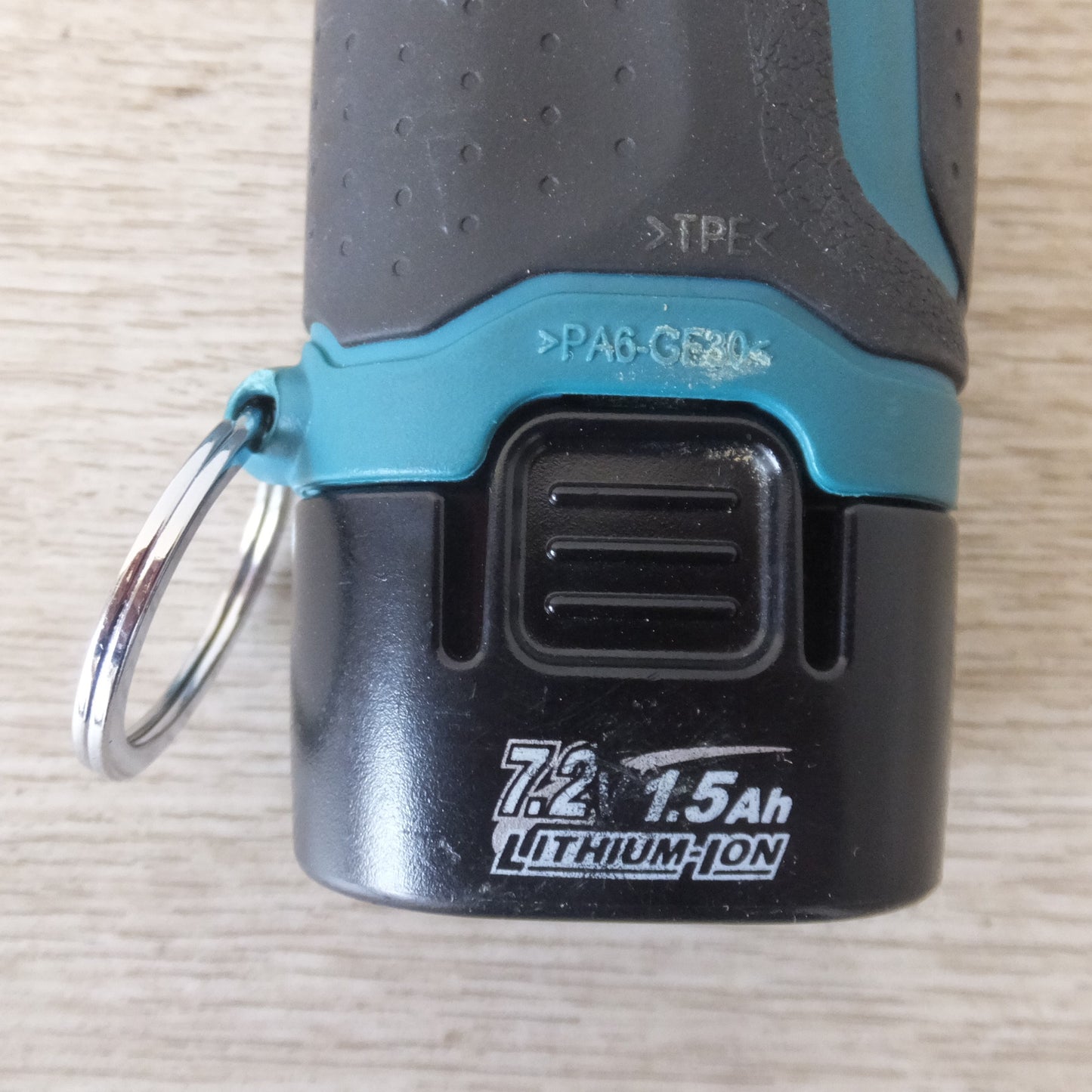 [送料無料] ★マキタ makita 充電式ペンインパクトドライバ TD021D　バッテリ BL0715　充電器 DC07SB　セット★