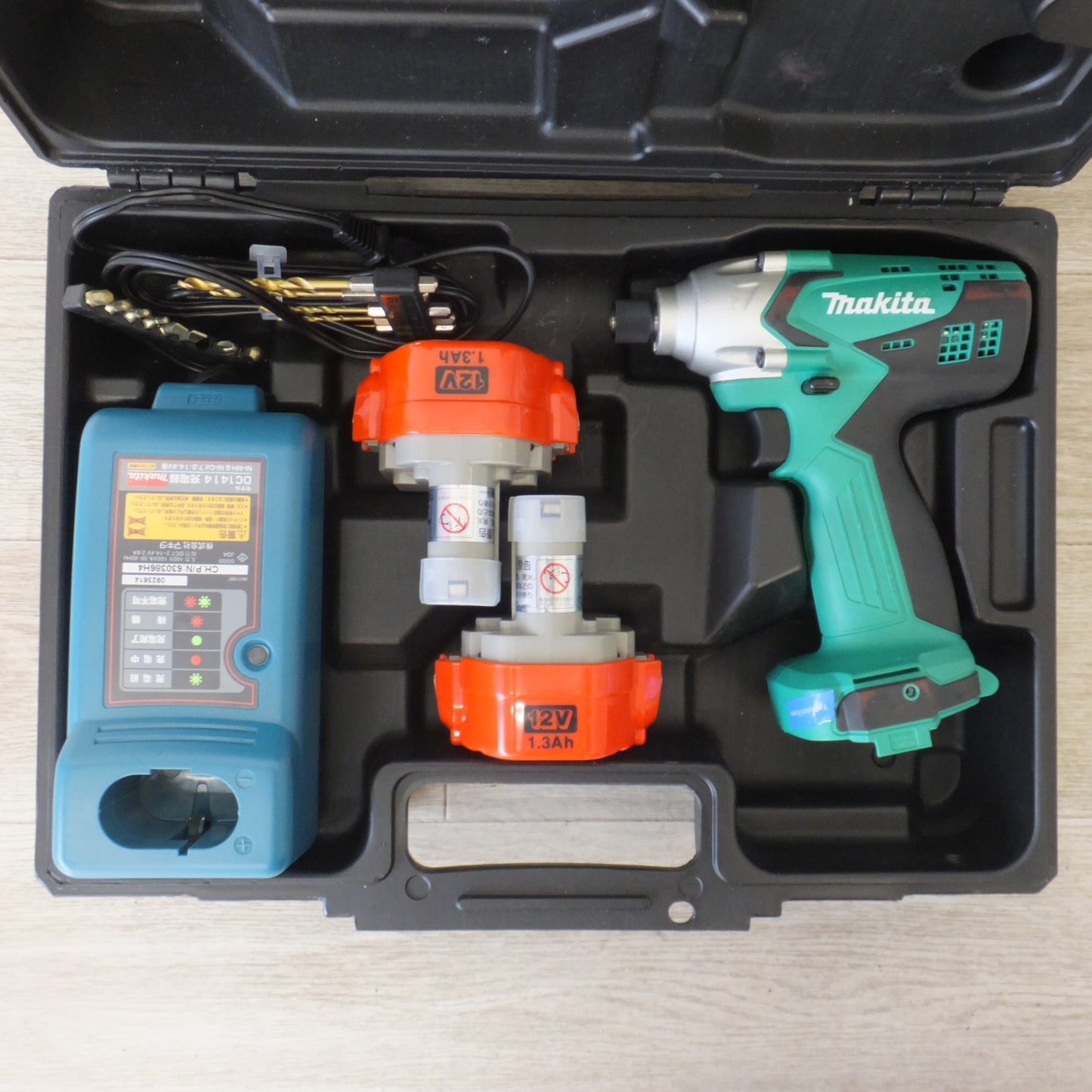 [送料無料] ★マキタ makita 充電式インパクトドライバ M694DWX 12V★