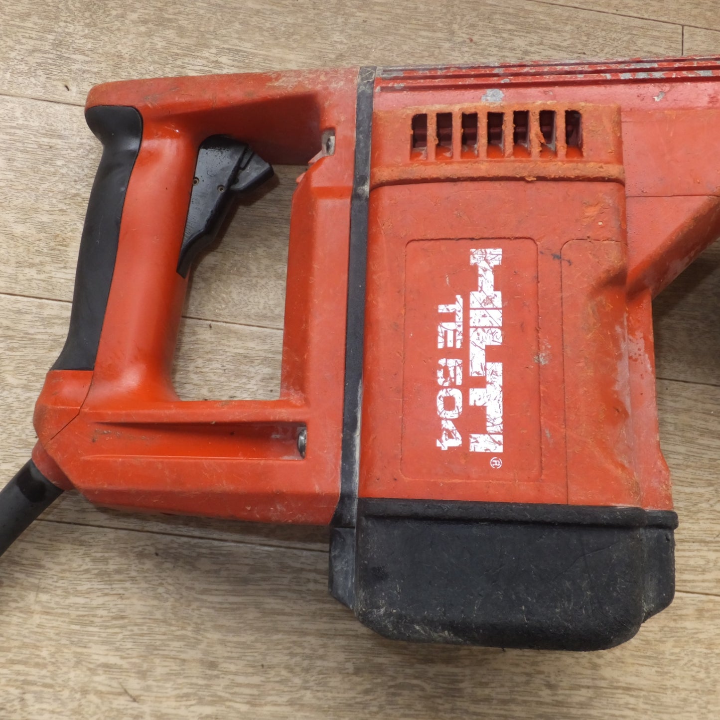[送料無料] ★ヒルティ HILTI ハンマードリル TE504　900W 9.6A 100V～ 50-60Hz★