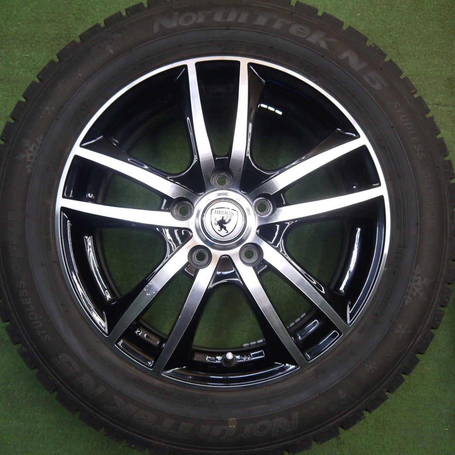 超バリ溝！25年！ほぼ10分★スタッドレス 205/60R16 オートバックス ノーストレック N5 BROOK ブルック 16インチ PCD114.3/5H★6031805Hス