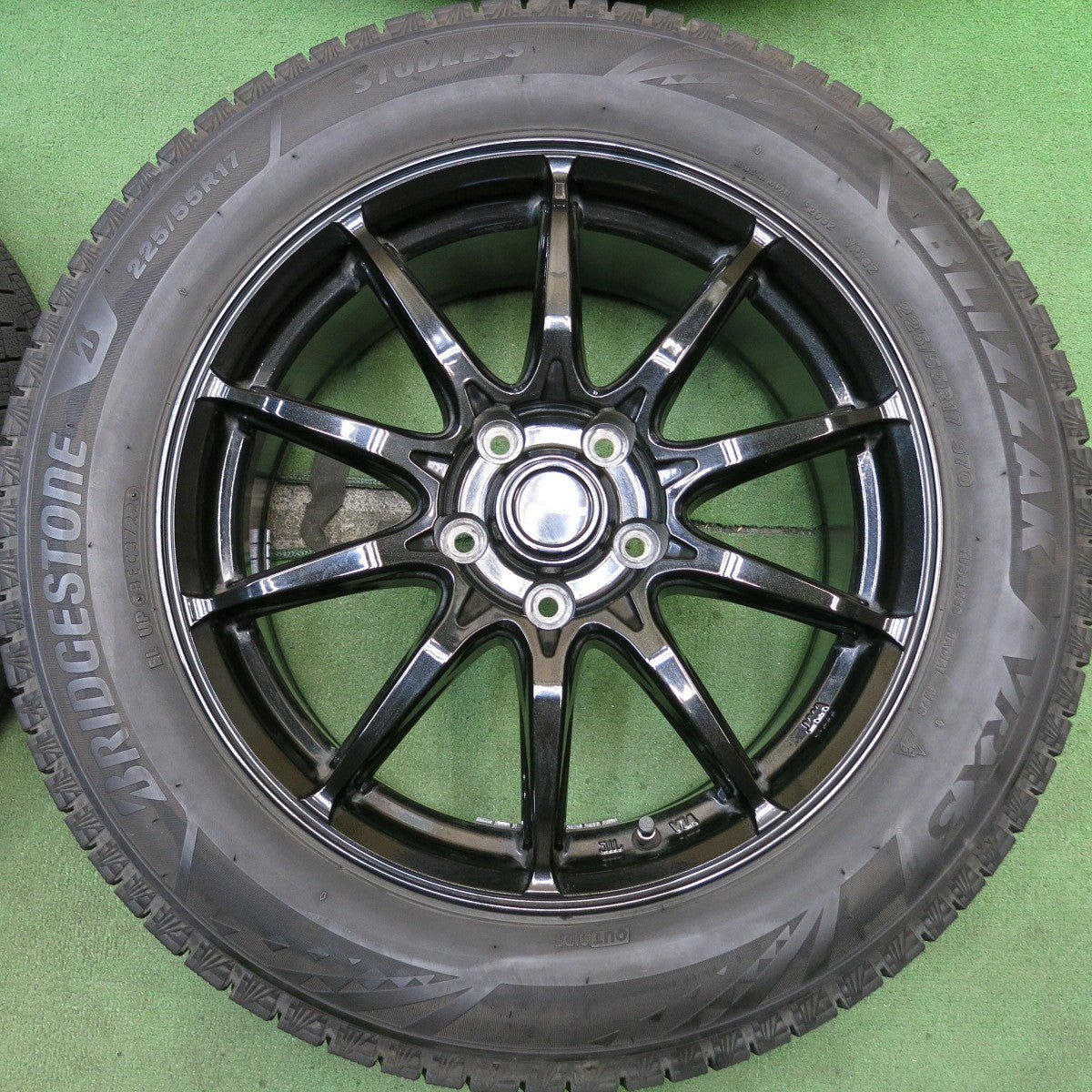 バリ溝！22年！キレイ！9.5分◎スタッドレス 225/55R17 ブリヂストン ブリザック VRX3 G-SPEED Gスピード 17インチ PCD114.3/5H◎6081413HAス